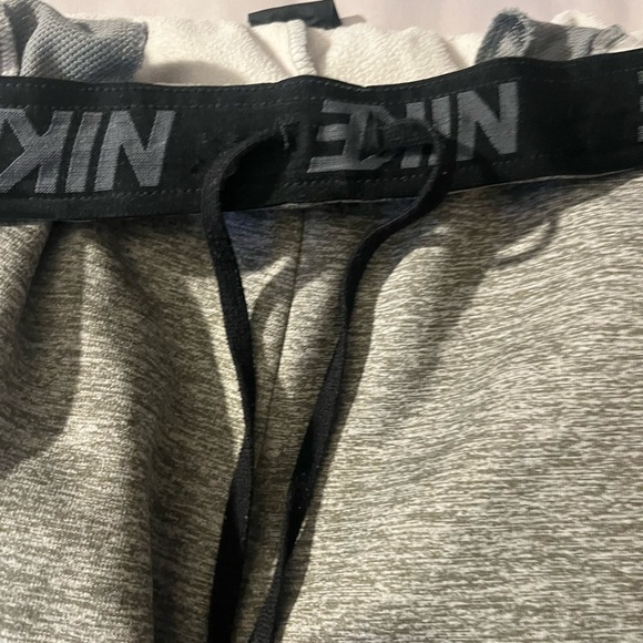 Nike Mens Dri-fit Joggers Sweat Pants Grey Nike Swoosh Logo Large - Picture 3 of 11